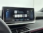Peugeot e-2008 SUV EV GT Pack 50 kWh 136pk | Panorama/Schuifdak | Cruise Control Adaptief | Stoelverwarming | All Season Banden