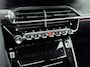 Peugeot e-2008 SUV EV GT Pack 50 kWh 136pk | ACCU 95% | Panorama/Schuifdak | Cruise Control Adaptief | Stoelverwarming | All Season Banden