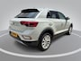 Volkswagen T-Roc 1.0 TSI 110pk Life · Camera · Apple/Android Car Play · Parkeer assistent · ACC · Clima · Draadloze Telefoonlader · Elek. Inklapbare Spiegels · Garantie t/m 28-03-2028 of 100.000km