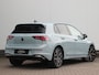 Volkswagen Golf 1.5 eHybrid Style Edition | HUD | Wegklapbare trekhaak | Stoel & stuurverwarming | Elektrisch verstelbare bestuurdersstoel + memory | 360° camera |