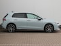 Volkswagen Golf 1.5 eHybrid Style Edition | HUD | Wegklapbare trekhaak | Stoel & stuurverwarming | Elektrisch verstelbare bestuurdersstoel + memory | 360° camera |