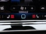 Volkswagen Golf 1.5 eHybrid Style Edition | HUD | Wegklapbare trekhaak | Stoel & stuurverwarming | Elektrisch verstelbare bestuurdersstoel + memory | 360° camera |