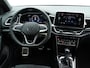 Volkswagen T-Roc 1.5 TSI R-Line Edition | Afneembare trekhaak | Stoelverwarming | Achteruitrijcamera | IQ.Light | Apple carplay / Android auto |