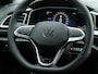 Volkswagen T-Roc 1.5 TSI R-Line Edition | Afneembare trekhaak | Stoelverwarming | Achteruitrijcamera | IQ.Light | Apple carplay / Android auto |