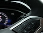 Volkswagen T-Roc 1.5 TSI R-Line Edition | Afneembare trekhaak | Stoelverwarming | Achteruitrijcamera | IQ.Light | Apple carplay / Android auto |