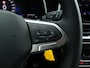 Volkswagen T-Roc 1.5 TSI R-Line Edition | Afneembare trekhaak | Stoelverwarming | Achteruitrijcamera | IQ.Light | Apple carplay / Android auto |