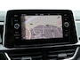 Volkswagen T-Roc 1.5 TSI R-Line Edition | Afneembare trekhaak | Stoelverwarming | Achteruitrijcamera | IQ.Light | Apple carplay / Android auto |