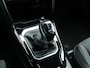 Volkswagen T-Roc 1.5 TSI R-Line Edition | Afneembare trekhaak | Stoelverwarming | Achteruitrijcamera | IQ.Light | Apple carplay / Android auto |