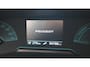 Peugeot e-2008 EV Active Pack 50 kWh SOH93% CarPlay LED Lane Clima