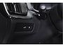 Volvo V60 2.0 T6 Plug-in hybrid AWD Ultra Dark | S/K-Panodak | Dig. Cockpit | Adapt. Cruise | Stoel-+Stuurverw. | PDC | 360 Camera | NAV + App. Connect | ECC | Elek. Klep | LM 19" | 8823
