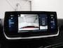 Peugeot e-2008 EV GT Pack 50 kWh | SOH 91,8% | Stoelverwarming | Adaptive cruise | Leder/Alcantara | Carplay | Keyless | Sfeerverlichting | Camera | Navigatie | Parkeerhulp | Full LED | Bluetooth