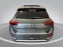 Volkswagen T-Roc 1.5 TSI 150pk DSG Style · Panoramadak · Camera · Apple/Android Car Play · Dodehoeksensor · IQ.Light · 17'' Inch ·