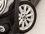 MINI Clubman 1.5 One Sport Automaat (FACELIFT, NAVIGATIE, DEALER ONDERHOUDEN, CLIMATE, STOELVERWARMING, LEDER, SPORTSTOELEN, GETINT GLAS, LED KOPLAMPEN, NIEUWSTAAT)