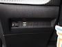 Peugeot 2008 1.2 PureTech 100 Allure Verwarmbare Voorstoelen | Camera | Parkeersensoren Voor en Achter | Cruise Control | Apple Carplay/Android Auto