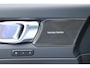 Volvo EX40 Single Motor Extended Range Plus Europa 82 kWh | All-Season banden | 360 Graden Camera | Harman/Kardon | Keyless | Elektrische Achterklep | BLIS | Elektrisch Verstelbare Stoelen | Stoelverwarming | Stuurverwarming | Getint Glas Achter | Verwarmbare Achterbank | Adaptieve Cruise Control | Pilot Assist | Lane Assist
