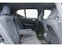 Volvo EX40 Single Motor Extended Range Plus Europa 82 kWh | All-Season banden | 360 Graden Camera | Harman/Kardon | Keyless | Elektrische Achterklep | BLIS | Elektrisch Verstelbare Stoelen | Stoelverwarming | Stuurverwarming | Getint Glas Achter | Verwarmbare Achterbank | Adaptieve Cruise Control | Pilot Assist | Lane Assist