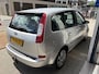 Ford C-Max Focus 2.0-16V Trend