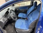 Citroën C2 1.4i Ligne Prestige Inruilauto’s tegen vaste prijzen. Voor meer info: 0638140850 Bij de verkoop van gebruikte voertuigen door CD-Cars wordt geen standaard garantie verstrekt. De koper aanvaardt het voertuig in de staat waarin het zich bevindt op het moment van aankoop