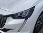 Peugeot 208 1.2 PureTech Allure 100 PK | Handgeschakeld | Climate Control | NL Auto | Parkeersensoren | Led | Navigatie by Apple Carplay / Android Auto