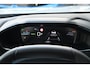 Peugeot e-2008 EV Allure Avantage 54 kWh 96% SOH | Navigatie | Achteruitrijcamera | Dodehoekdetectie | Adaptive Cruise | Climate Control | !!