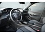 Peugeot e-2008 EV Allure Avantage 54 kWh 96% SOH | Navigatie | Achteruitrijcamera | Dodehoekdetectie | Adaptive Cruise | Climate Control | !!