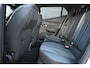 Peugeot e-2008 EV Allure Avantage 54 kWh 96% SOH | Navigatie | Achteruitrijcamera | Dodehoekdetectie | Adaptive Cruise | Climate Control | !!