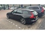 Volvo V60 2.0 T4 R-Design | Trekhaak| Panorama dak| Adaptieve Cruise Control| Parkeer Camera Achter, Dodehoekdetectie| Standkachel| Stoelverwarming