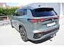 Volkswagen Tayron R-Line Edition | 'App-Connect' draadloze smartphone integratie | Automatische afstandsregeling (Adaptive Cruise Control) | Black Style Pakket
