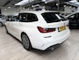 BMW 3-Serie Touring 330e High Executive M-Sport Full Options I PANO I LED I Sportstoelen I Adapt Cruise I Head-Up I 18"LM