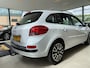 Renault Clio Estate 1.2-16V Authentique,Airco,Parkeerassistent,Bleutooth,Trekhaak,Achteruitrijsensoren,Aux Usb Aansluiting,16 Inch Lmv