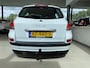 Renault Clio Estate 1.2-16V Authentique,Airco,Parkeerassistent,Bleutooth,Trekhaak,Achteruitrijsensoren,Aux Usb Aansluiting,16 Inch Lmv