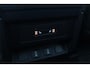Land Rover Defender 2.0 P300e 110 X-Dynamic SE | FACELIFT | ACC | Panoramadak | ClearSight | Stoel+Stuurverwarming | Trekhaak