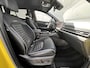 Kia Sportage 1.6 T-GDi Plug-in Hybrid AWD GT-PlusLine / Dealer onderhouden / Accu SoH 100 % / 7 jaar Garantie / Facelift / Panorama schuifdak / 1.350 kg trekgewicht / Elektrische stoelen en klep / Harman Kardon Audio / Navi / Apple Carplay Android / 19"LM wielen & All Season banden /