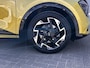 Kia Sportage 1.6 T-GDi Plug-in Hybrid AWD GT-PlusLine / Dealer onderhouden / Accu SoH 100 % / 7 jaar Garantie / Facelift / Panorama schuifdak / 1.350 kg trekgewicht / Elektrische stoelen en klep / Harman Kardon Audio / Navi / Apple Carplay Android / 19"LM wielen & All Season banden /
