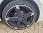 Volkswagen Golf 1.2 TSI STYLE Bluem. Climate en Cruise  Navigatie Schuifak 18LM