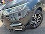 Nissan Qashqai 1.3 DIG-T Business Edition | Met o.a. AppleCarPlay, navigatie, 360 graden camera, panoramadak en elektr. stoelen!