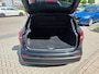 Nissan Qashqai 1.3 DIG-T Business Edition | Met o.a. AppleCarPlay, navigatie, 360 graden camera, panoramadak en elektr. stoelen!