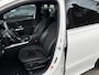 Mercedes-Benz B-klasse 180 Business Solution AMG, Stoelverwarming, Trekhaak, Elekt. klep