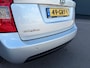 Kia Carens 2.0 CVVT X-ecutive AUTOMAAT/CRUISE/BLUETOOTH