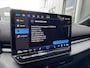 Volkswagen T-Roc 1.5 eTsi 150pk DSG R-Line First Edition Virtual Cockpit Carplay Trekhaak Camera Keyless Stoelverwarming