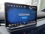 Volkswagen T-Roc 1.5 eTsi 150pk DSG R-Line First Edition Virtual Cockpit Carplay Trekhaak Camera Keyless Stoelverwarming