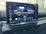 Volkswagen T-Roc 1.5 eTsi 150pk DSG R-Line First Edition Virtual Cockpit Carplay Trekhaak Camera Keyless Stoelverwarming
