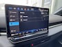 Volkswagen T-Roc 1.5 eTsi 150pk DSG R-Line First Edition Virtual Cockpit Carplay Trekhaak Camera Keyless Stoelverwarming