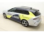 Opel Astra Electric 58 kWh Ultimate DEMO | 413 Km WLTP | Panoramisch Schuif/Kantel Dak | Electrische Achterklep | Stuur + Stoelverwarming | Keyless Start & Entry