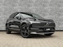 Volvo EX30 Cross Country P5 Long Range Plus Europa 69 kWh | Elektrisch verstelbare stoelen | Stoel en stuur verwarming | Google Multimedia | Extra getint glas | Harman Kardon audio