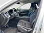 Volvo XC60 2.0 B5 Momentum Pro | Wegklapbare trekhaak | Camera | Stoelverwarming | Stuurverwarming | Adaptive cruise controle | Leder | Carplay | Full LED | Elektrische achterklep