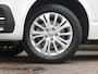 Volkswagen Transporter 2.0 TDI L2H1 28 Bulli | Trekhaak | Adaptive cruise | Navigatie 'Pro' | Versterkte vering | Parkeersensoren | LED |