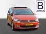 Volkswagen Touran 1.4 TSI Highline SOUND /schitterende kleur!/Pano/Camera/Cruise/Navi/17"/