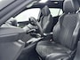 Peugeot e-2008 SUV 136pk EV 50 kWh GT Pack | Accu 91% | Fase 3 | Panorama dak | Camera | Navigatie | Parkeersensoren | Carplay
