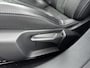 Peugeot e-2008 SUV 136pk EV 50 kWh GT Pack | Accu 91% | Fase 3 | Panorama dak | Camera | Navigatie | Parkeersensoren | Carplay
